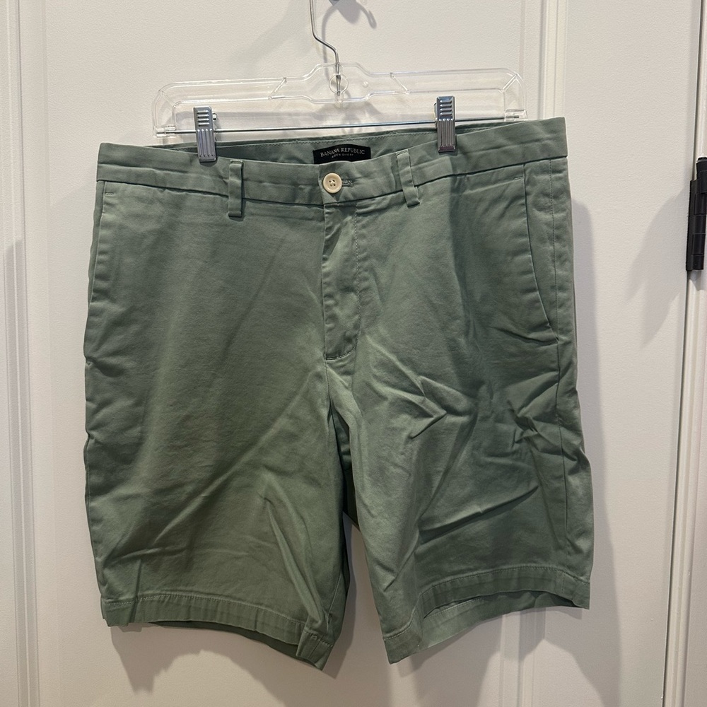 Banana republic aiden short